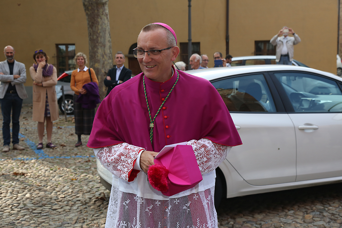 Monsignor Marco Prastaro Vescovo di Asti_045.jpg